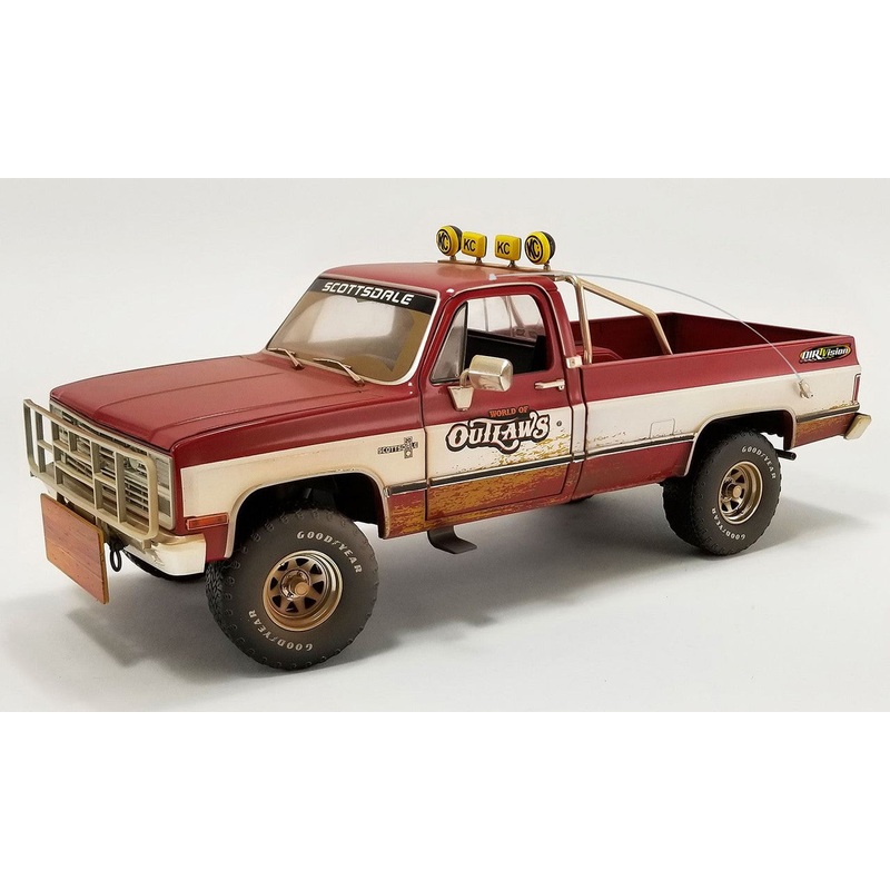 1/18 1982 Chevy K-20 World of Outlaws Push Truck