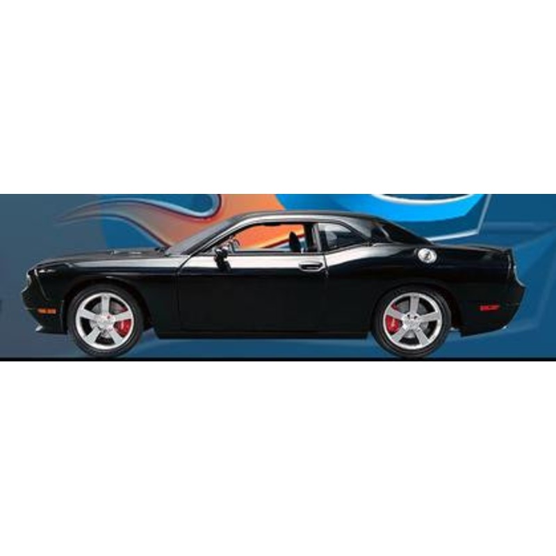 1/18 2010 Dodge Challenger R/T Black *Blemished*