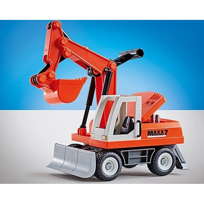 Shovel Excavator with Clearing Blade