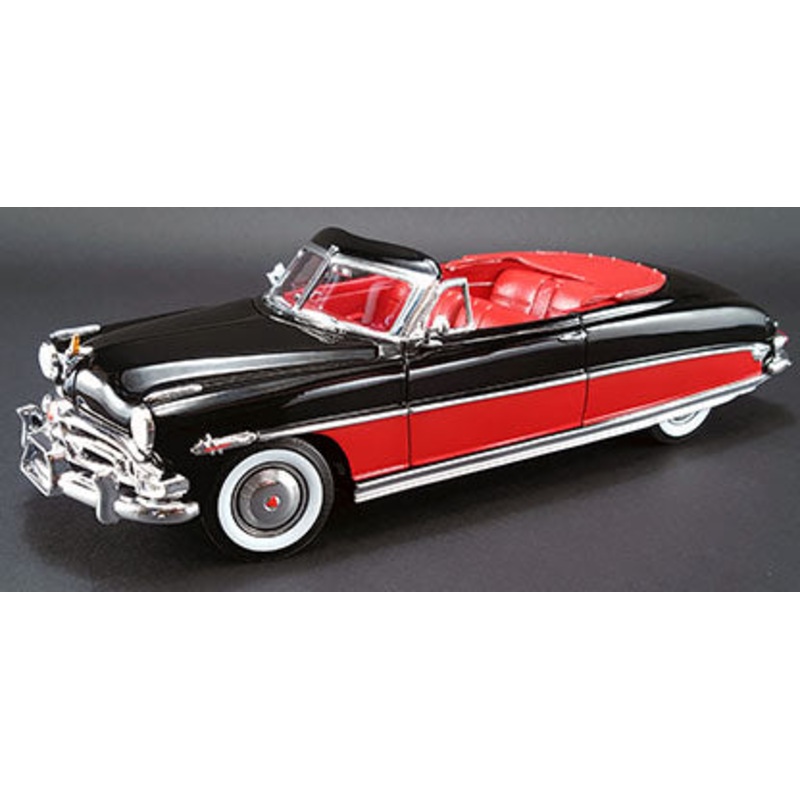 1/18 1952 Hudson Hornet Convertible Black/Red