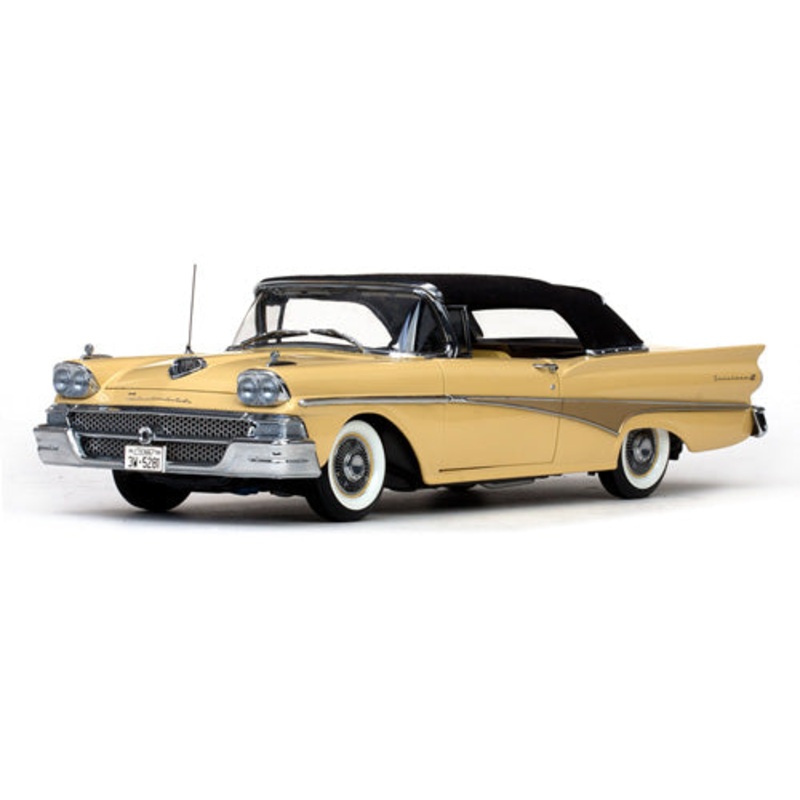 1/18 1958 Ford Fairlane 500 Closed Convertible