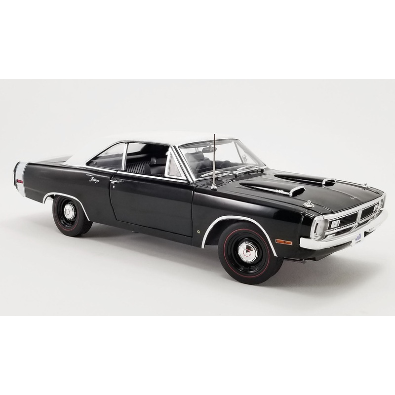 1/18 1970 Dodge Dart Swinger 340 White Vinyl Top