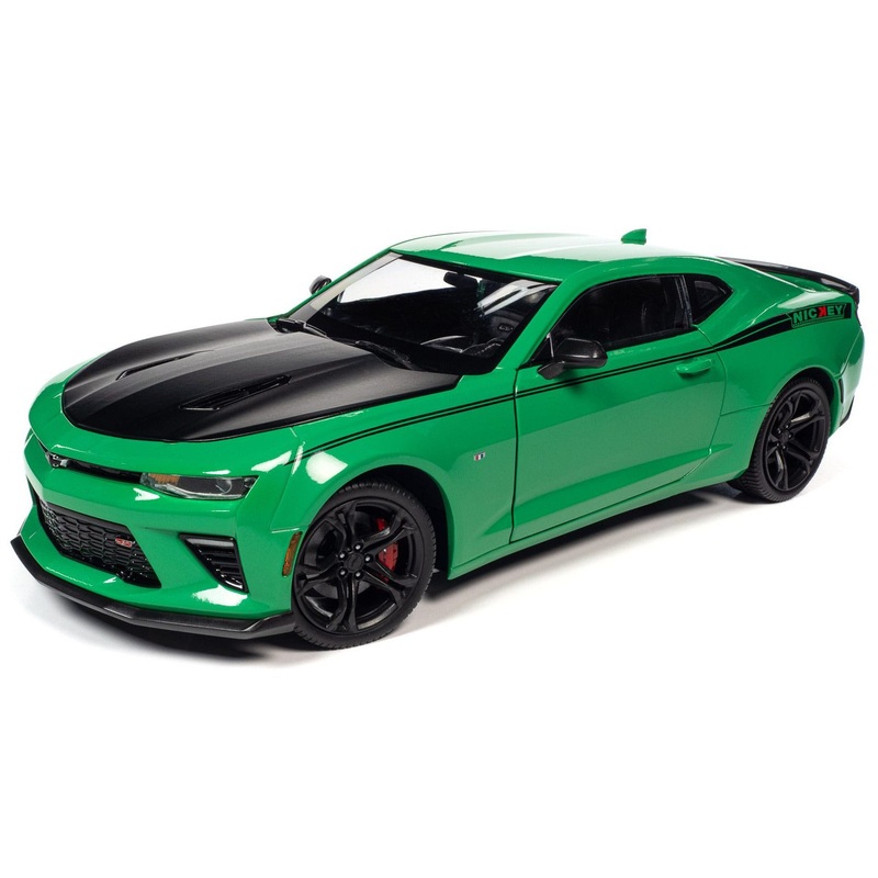 1/18 2017 Chevrolet Camaro SS 1LE Nickel