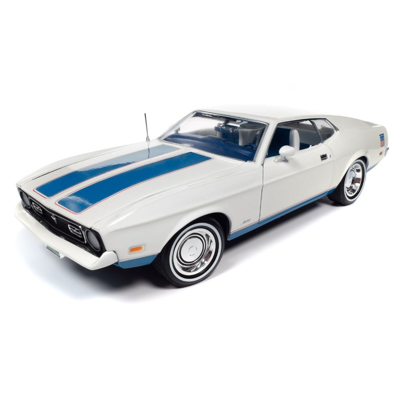 1/18 1972 Ford Mustang Fastback