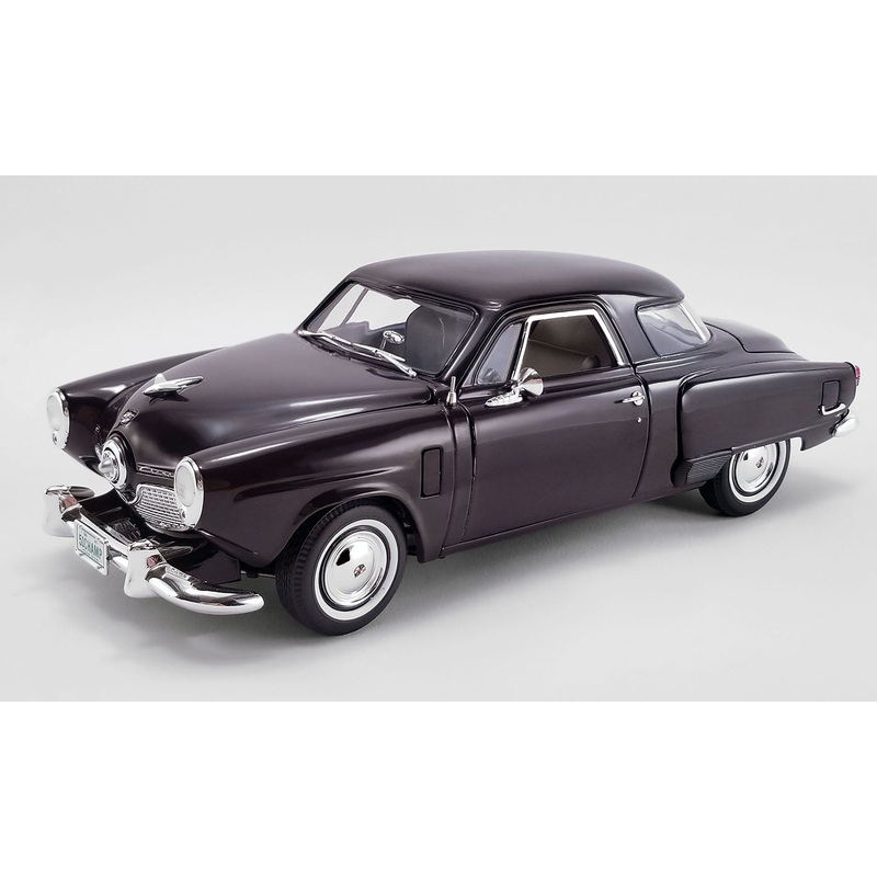 1/18 1951 Studebaker Champion Black Cherry
