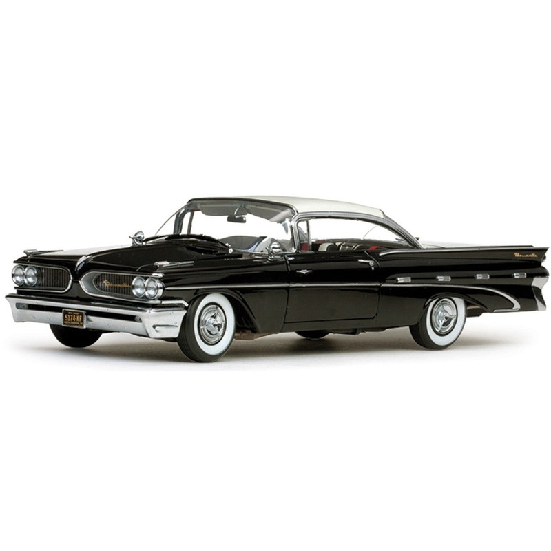 1/18 1959 Pontiac Bonneville Closed Hardtop