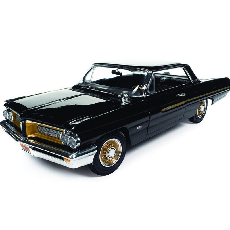1/18 1962 Pontiac Grand Prix Hardtop