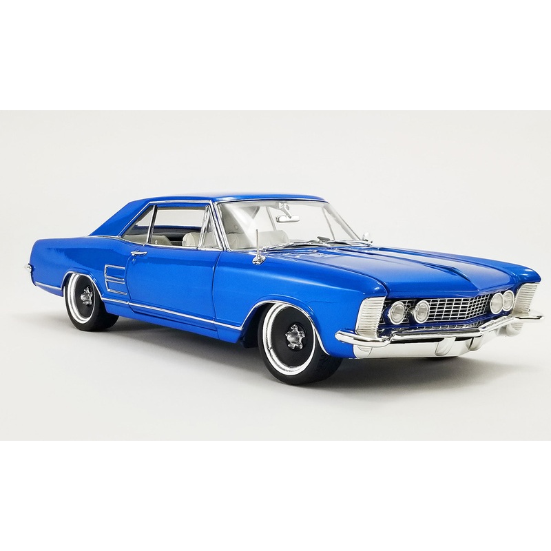 1/18 1964 Buick Riviera Custom Cruiser Cosmic "Southern Kings Customs"