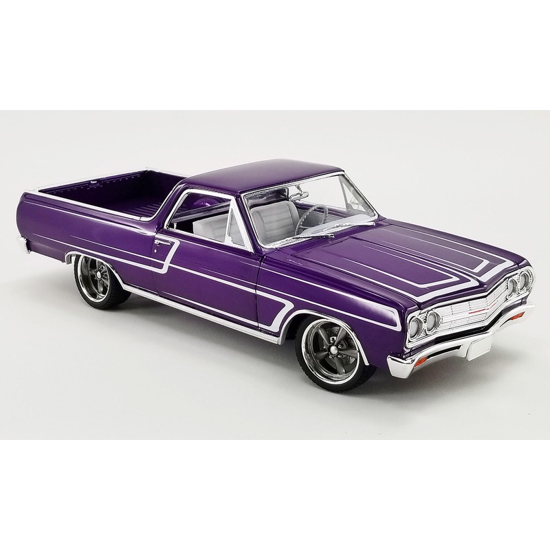 1/18 1965 Chevrolet El Camino SS "Custom Cruiser" Purple