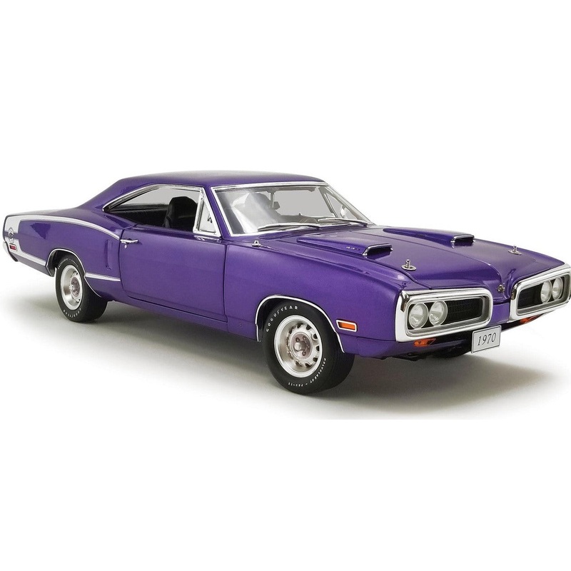 1/18 1970 Dodge Coronet Super Bee Plum Crazy