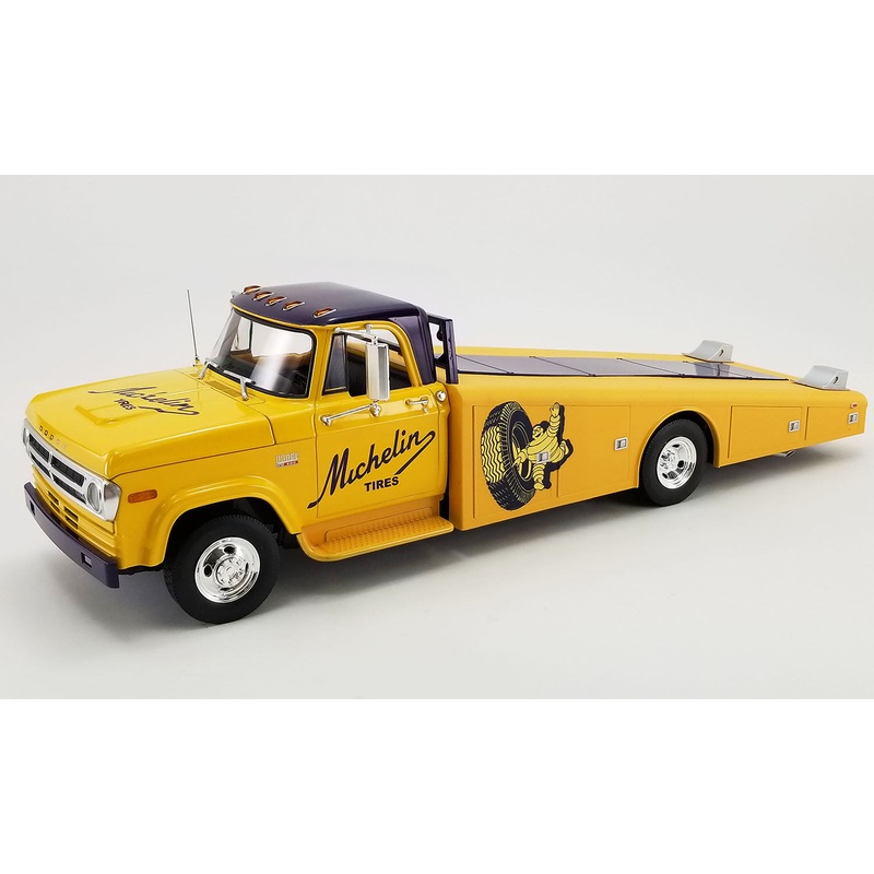 1/18 1970 Dodge D-300 Ramp Truck Michelin
