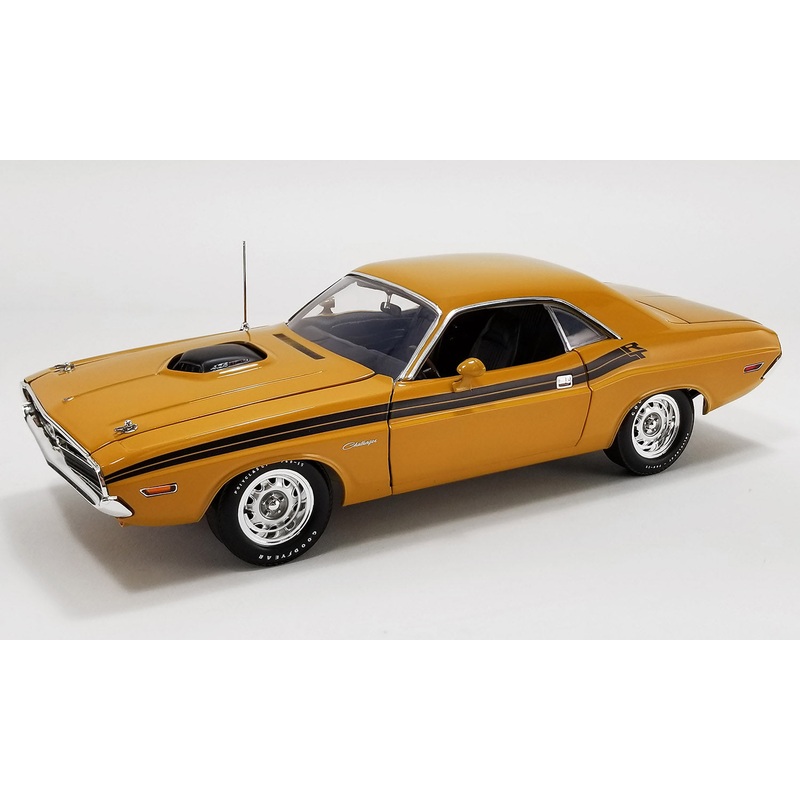1/18 1971 Dodge Challenger R/T Hemi Butterscotch