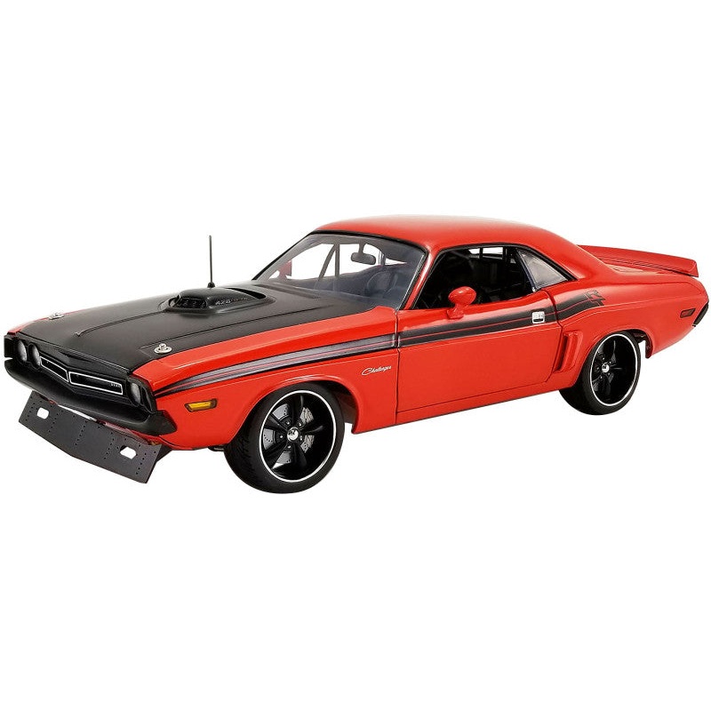 1/18 1971 Dodge Challenger Street Fighter Fireball