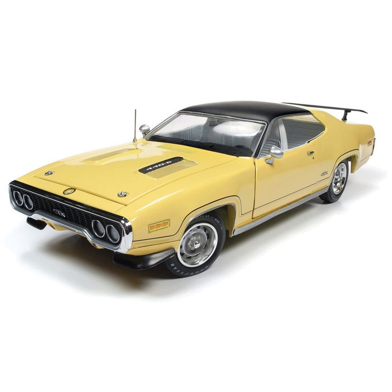 1/18 1971 Plymouth GTX Hardtop Yellow