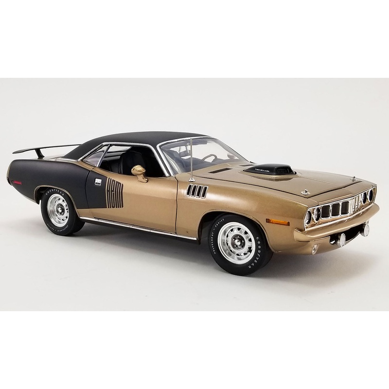 1/18 1971 Plymouth Hemi Barracuda Gold Vinyl Top