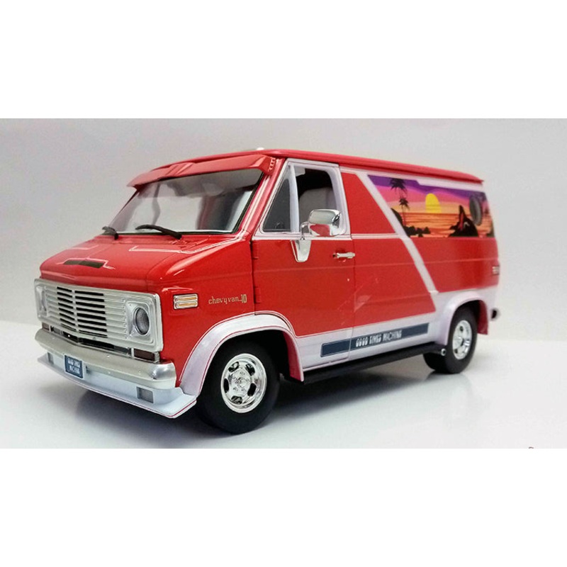 1/18 1976 Chevy G-Series Van Good Times Machine