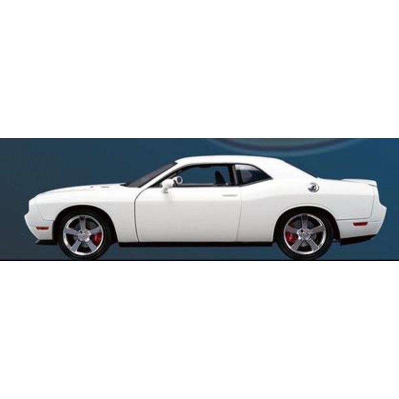 1/18 2010 Dodge Challenger R/T White