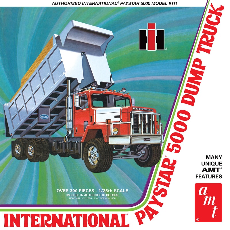 1/25 International Paystar 5000 Dump Truck