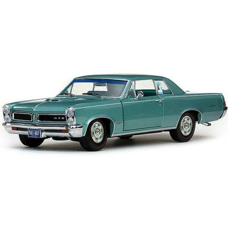 1/18 1965 Pontiac GTO Hard Top Turquoise