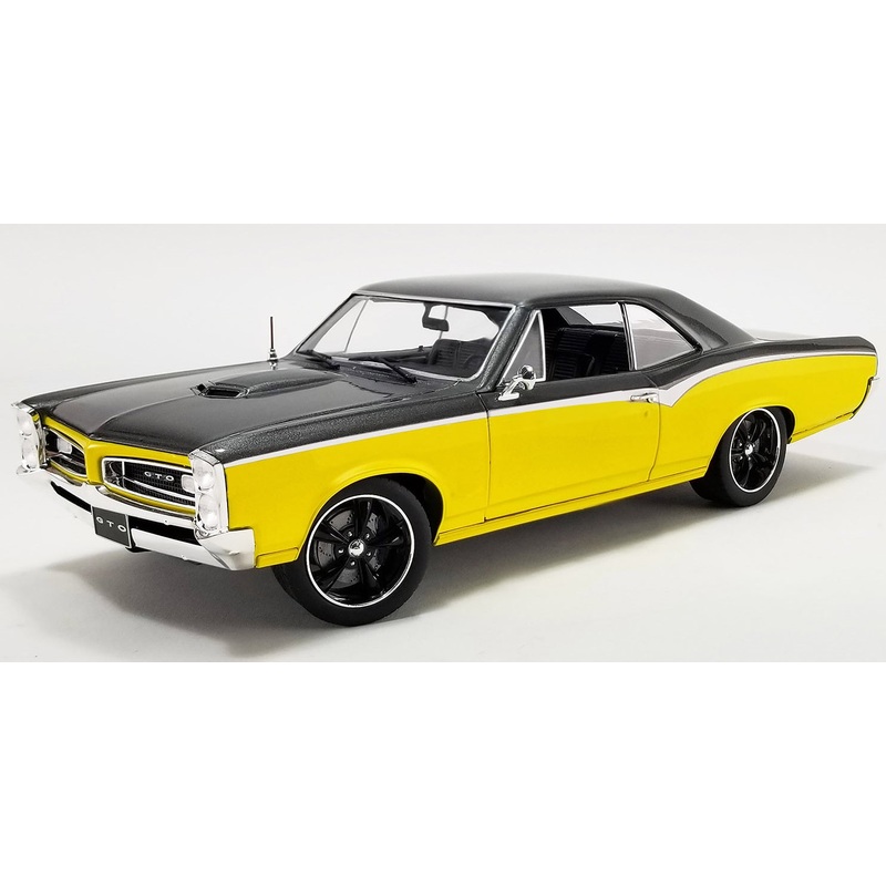 1/18 1966 Pontiac GTO Restomod