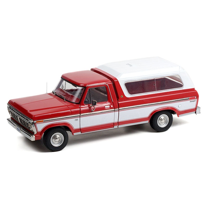1/18 1975 Ford F-100 Pickup in Candy Apple Red
