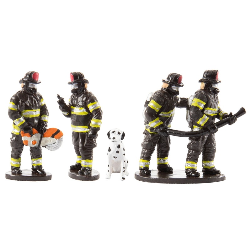 O Firefighter Figures & Dog